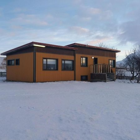 Midhop Guesthouse Thingeyrar Dış mekan fotoğraf